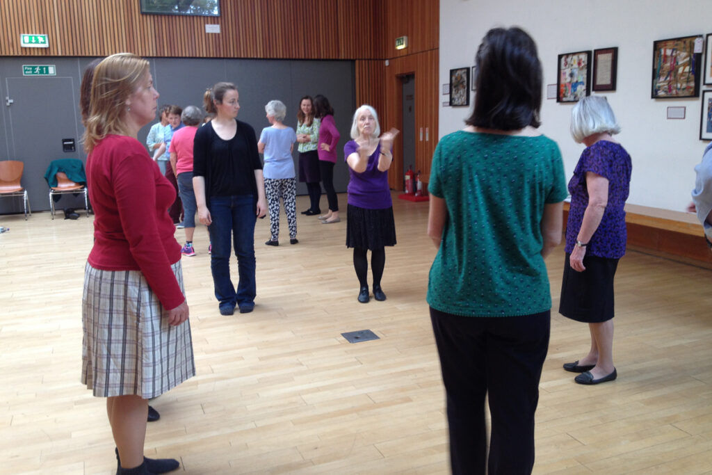September 2017 LDA teaches quadrilles in Scottish Storytelling Centre